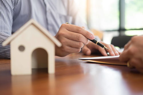 2022年物業(yè)企業(yè)如何發(fā)展房地產(chǎn)經(jīng)紀服務(wù)